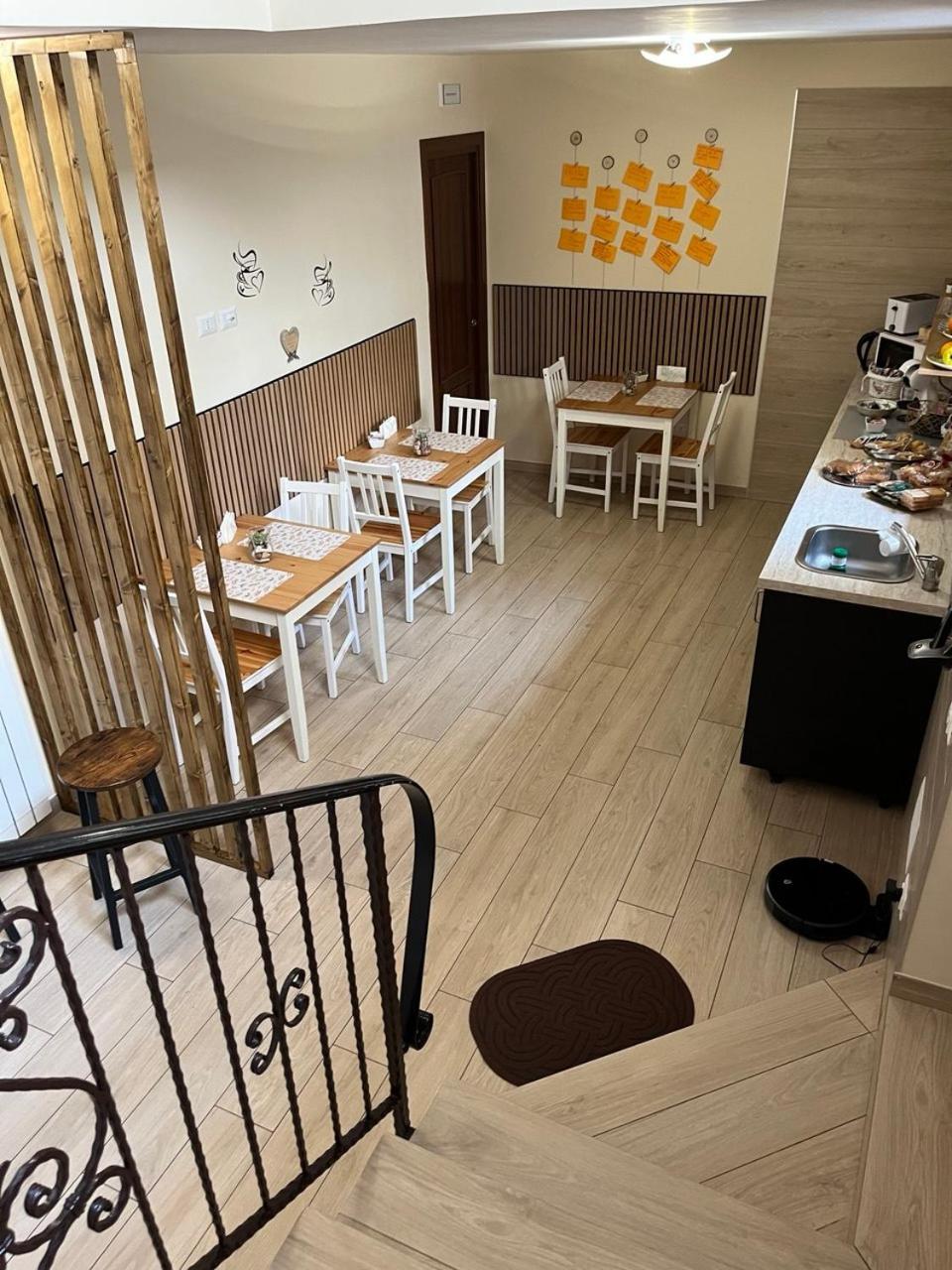 アヴェルサ Dimora Normanna Bed & Breakfast エクステリア 写真