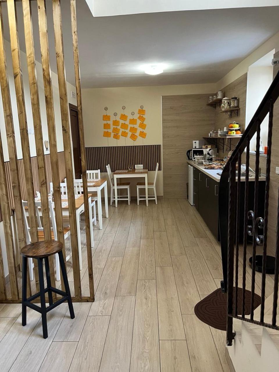 アヴェルサ Dimora Normanna Bed & Breakfast エクステリア 写真